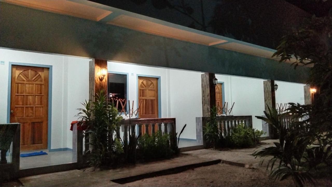 Elen Inn - Malapascua Island Fan Room #2 ภายนอก รูปภาพ